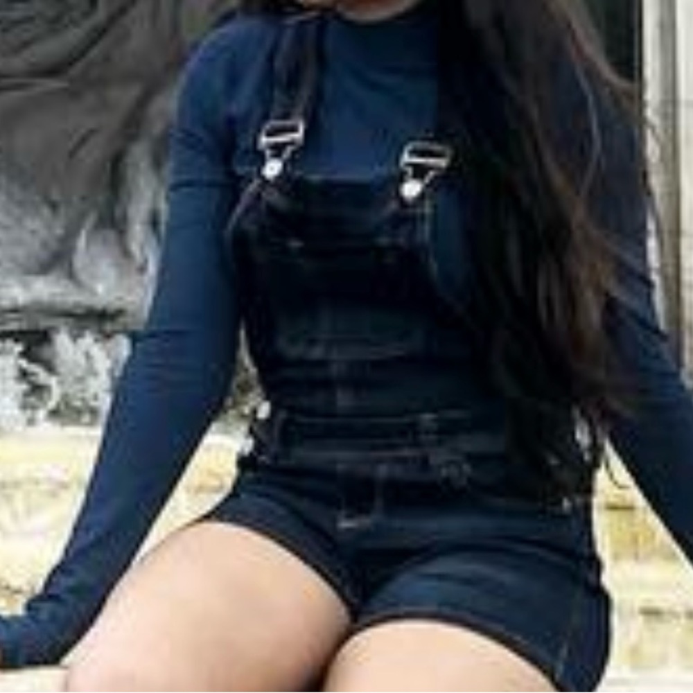 Blue top - Picture 3 of 3